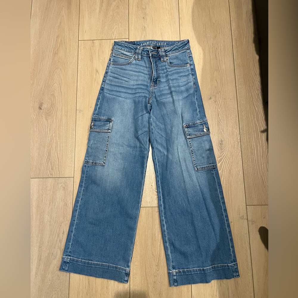 Wide-Leg Cargo Jeans